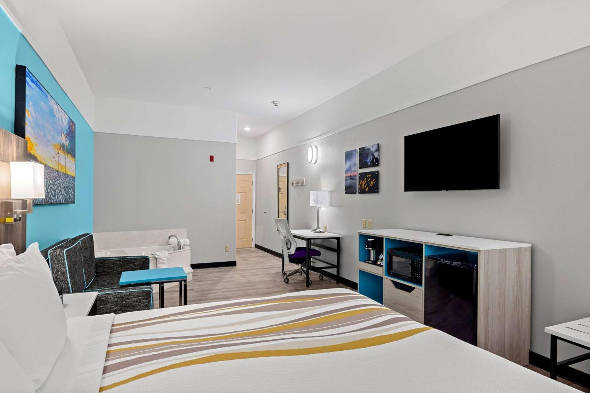 La Quinta Inn Suites By Wyndham Raymondville Harlingen Bagian luar foto